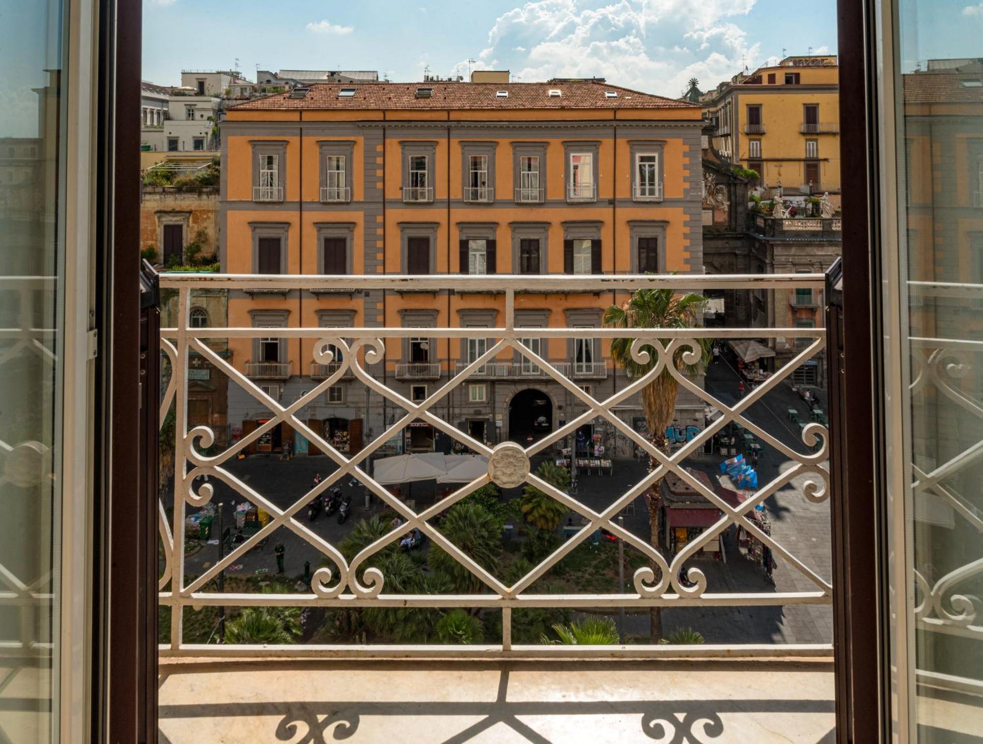B&B Ruffo Di Bagnara Palazzo Monumentale Nápoles Exterior foto